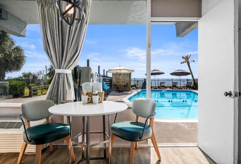 스탠다드 룸 킹사이즈 침대, The Beverley Beach House