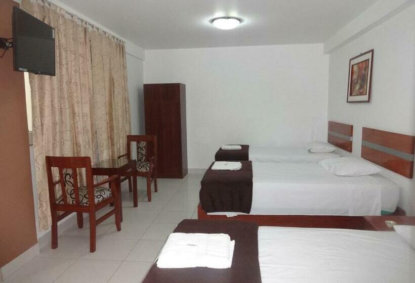 اتاق استاندارد سه نفره, Torreblanca