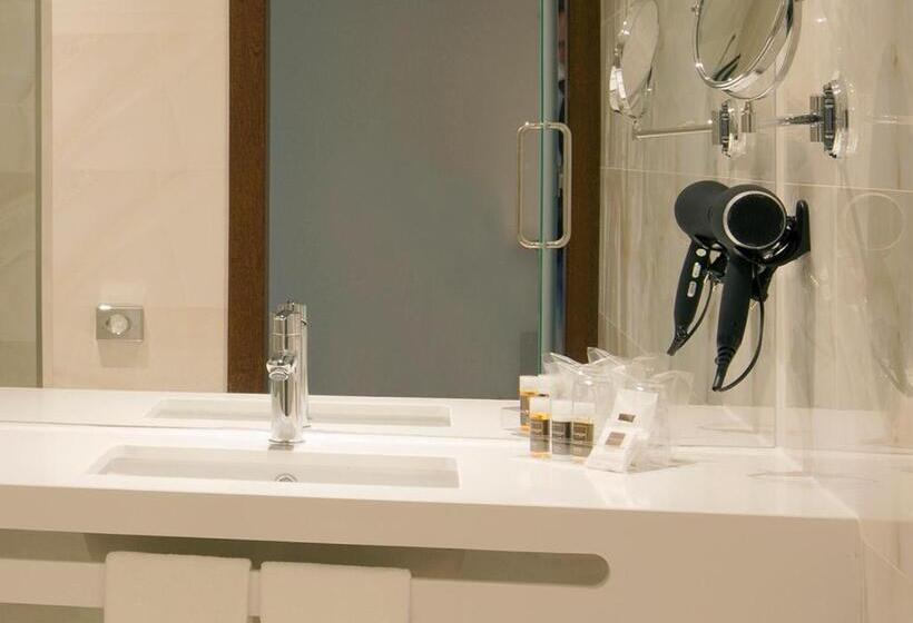 Camera Superiore, Turim Marques