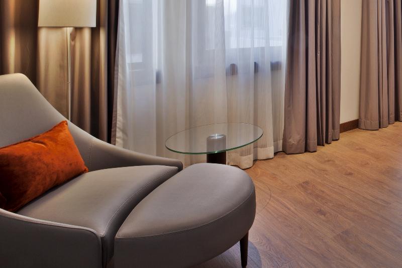 Camera Superiore, Turim Marques