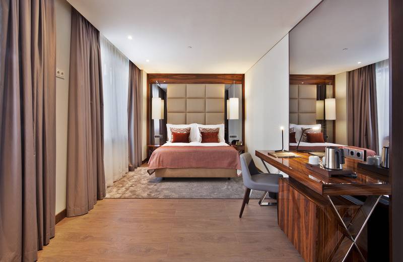 Camera Superiore, Turim Marques