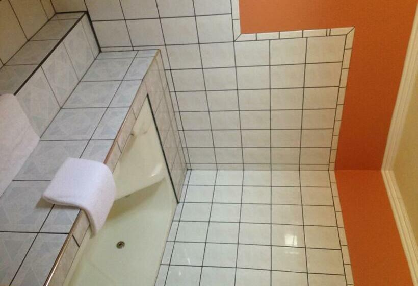 스탠다드 룸 킹사이즈 침대, Value Inn