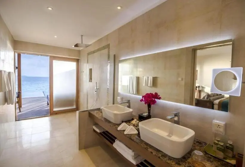 ویلای یک اتاق خوابه با استخر شنا, Hurawalhi Island Resort