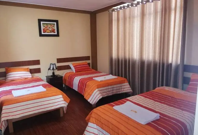 اتاق استاندارد سه نفره, Nasca Travel One Hostel