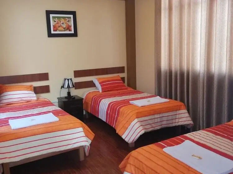 اتاق استاندارد سه نفره, Nasca Travel One Hostel
