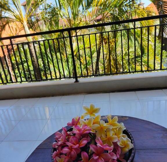 디럭스 트리플 룸, Berlian Inn Kuta Beach