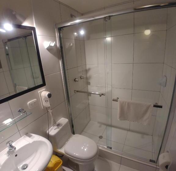 Номер Стандарт Трехместный, Hostal Corihuasi