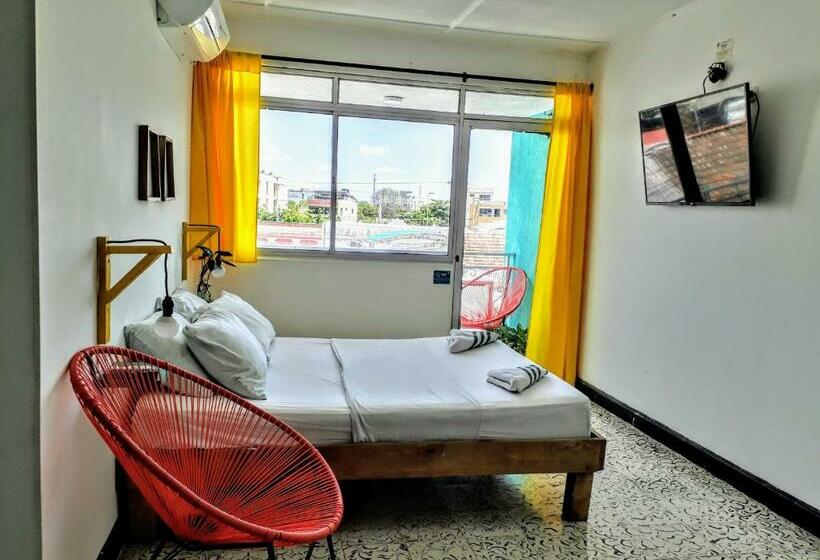 带阳台标准四人间, Bona Vida