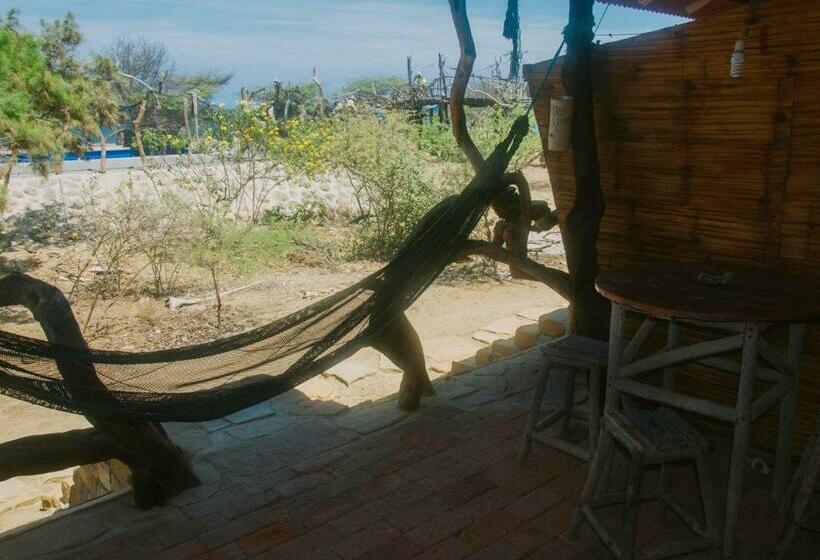 بانگلوی استاندارد, Grillo Tres Puntas Eco Hostel