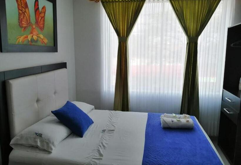 디럭스 룸, Azulejo Del Llano