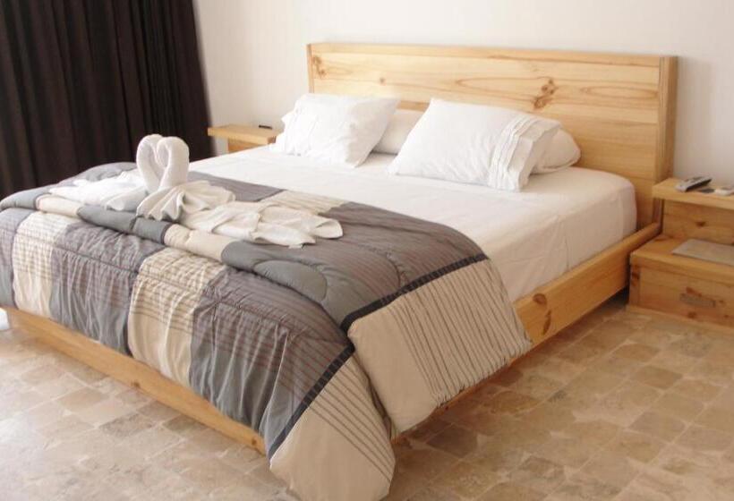 סוויטת ג'וניור, Boutique La Angostura