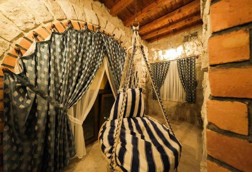 キングサイズベッドのスタンダードルーム, Cappadocia Nar Cave House & Swimming Pool