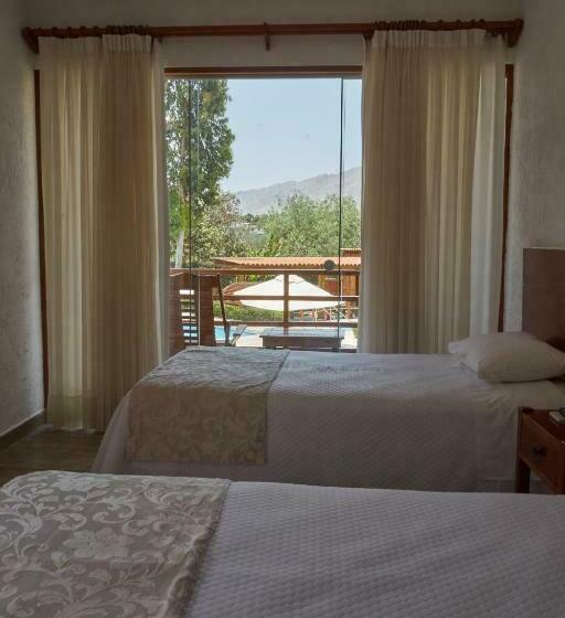 스탠다드 룸 풀장 전망, El Molino Hotel Y Restaurant