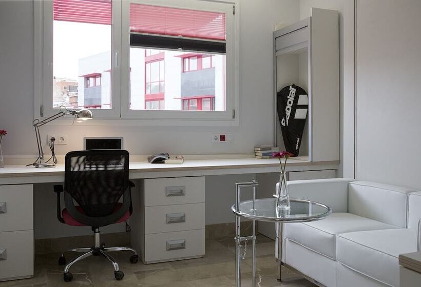 اتاق استاندارد, Funway Academic Resort