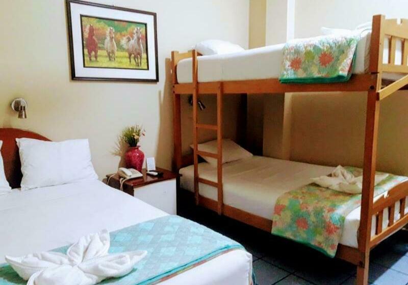 اتاق استاندارد سه نفره, Virrey Pucallpa Eirl