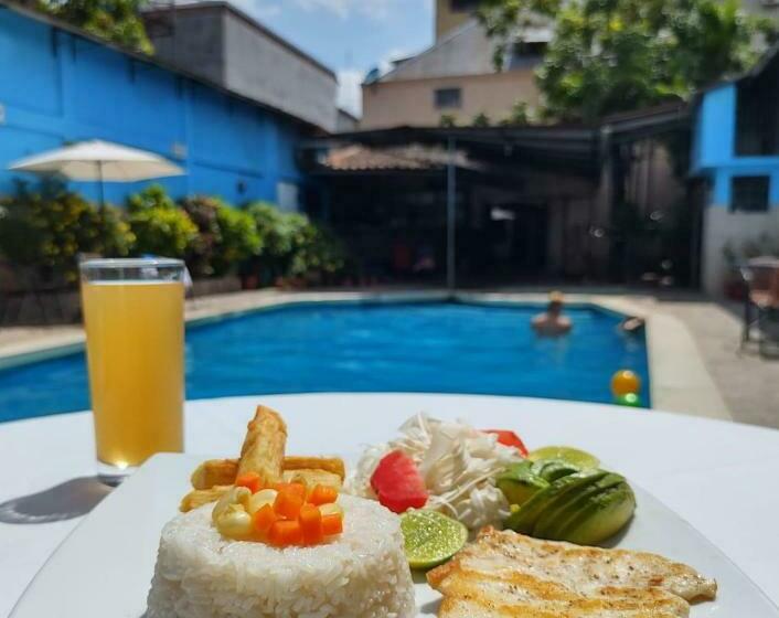 اتاق استاندارد, Virrey Pucallpa Eirl