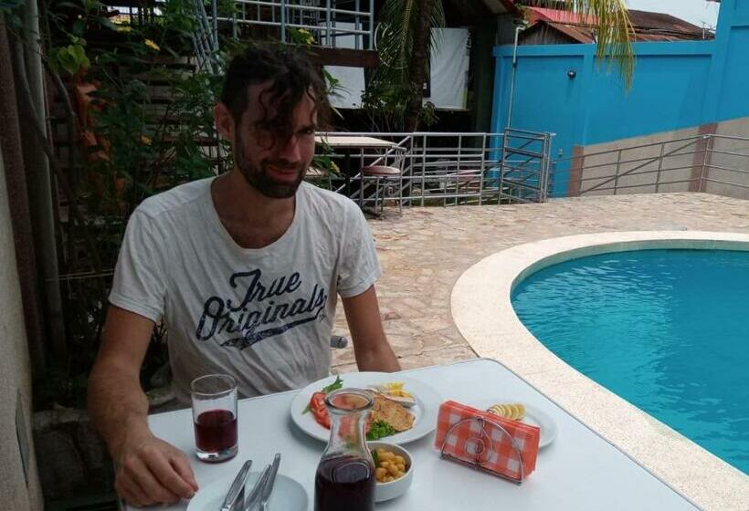 اتاق کلاس بیزنس, Virrey Pucallpa Eirl