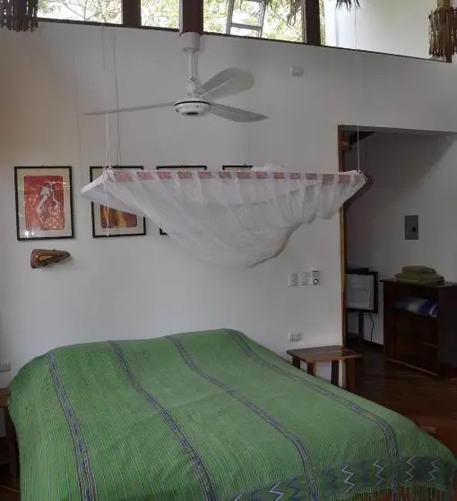 Perhebungalow, Hostería Mandála