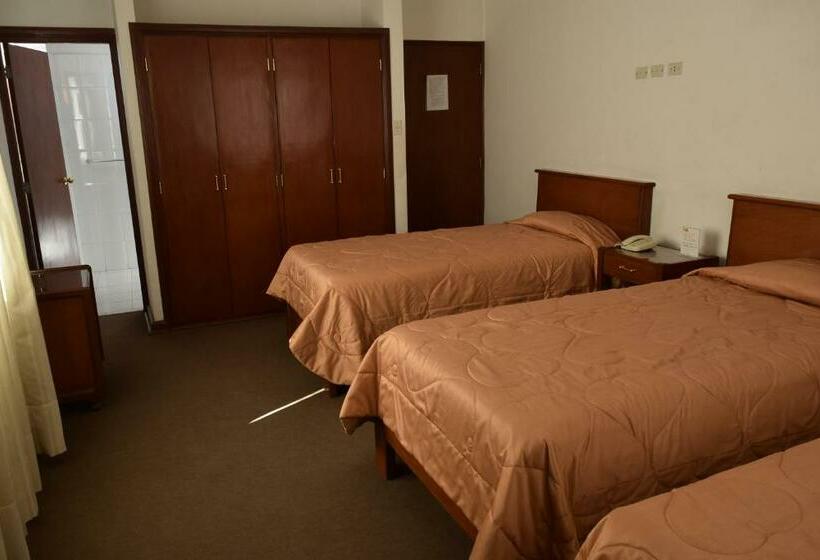 اتاق استاندارد سه نفره, Incasol, Feliz Año 2025 Que Las Estrellas Iluminen Cada Uno De Tus Viajes Este Año