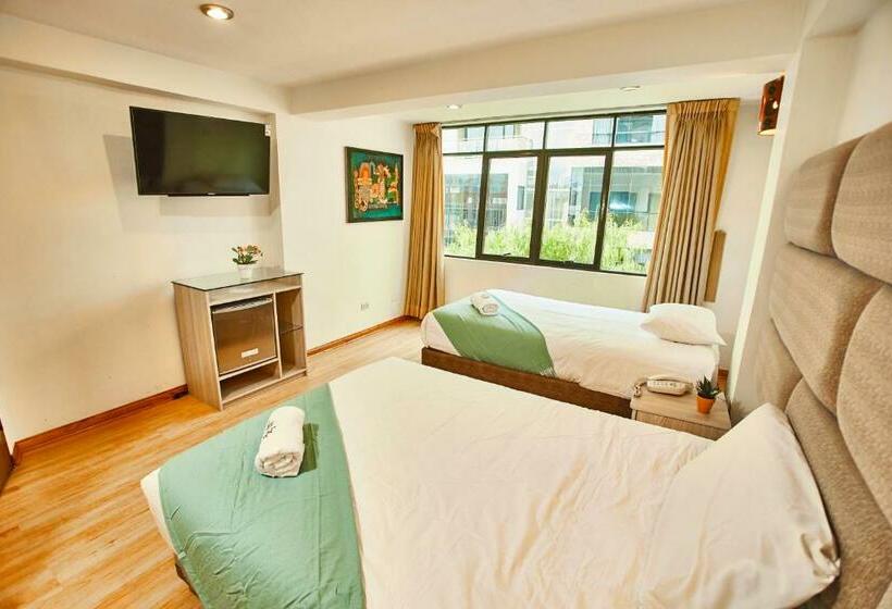 Üç Kişilik Standart Oda, Inti Tampu Inn