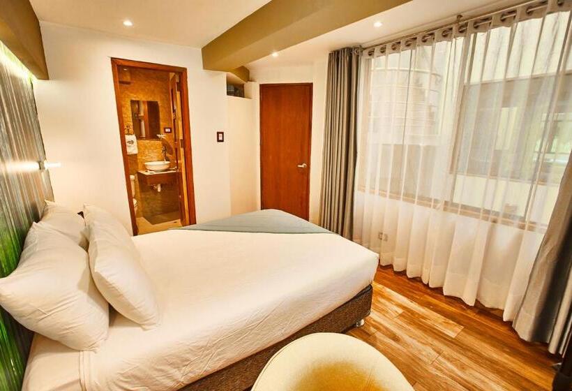 Superior Oda, Inti Tampu Inn