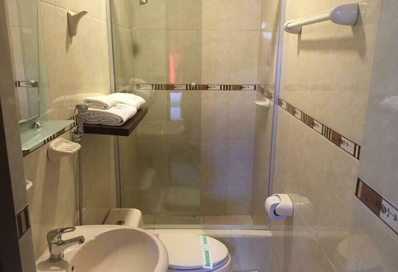 اتاق استاندارد, Riosol Tarapoto