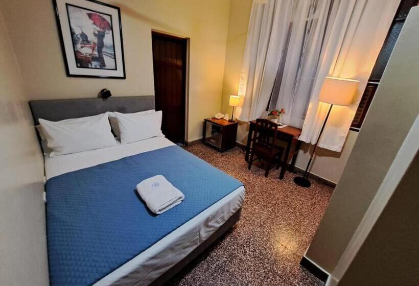 اتاق استاندارد, Virrey Pucallpa Eirl