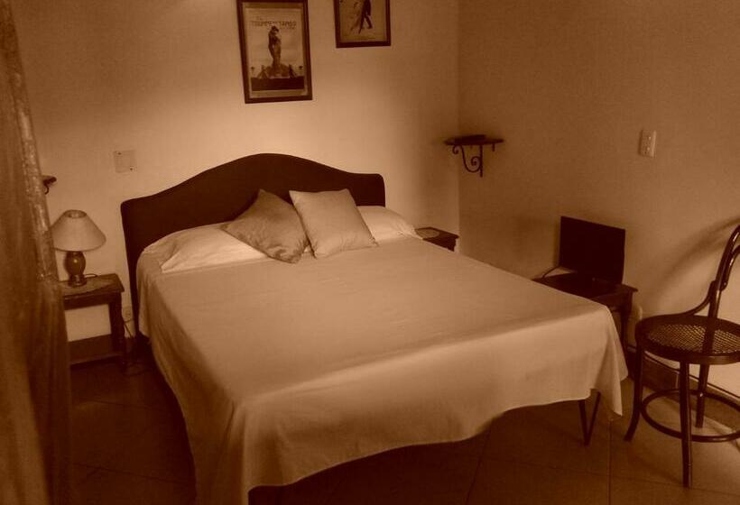 Номер Стандарт, Casa Belle Epoque