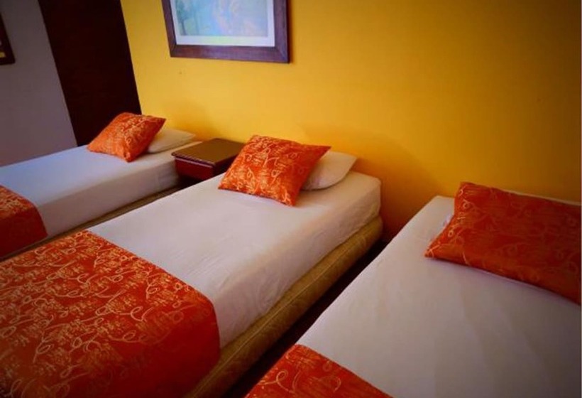 اتاق استاندارد سه نفره, Castillo Real