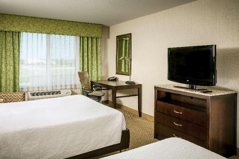 اتاق استاندارد با تخت بزرگ, Holiday Inn Hotel & Suites Montreal Centre Ville Ouest, An Ihg
