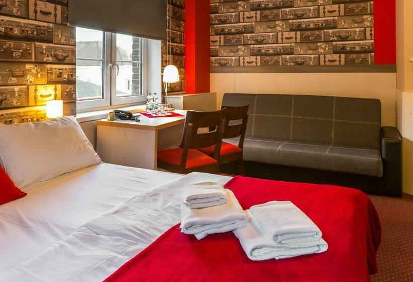 اتاق استاندارد, Przystanek Torun