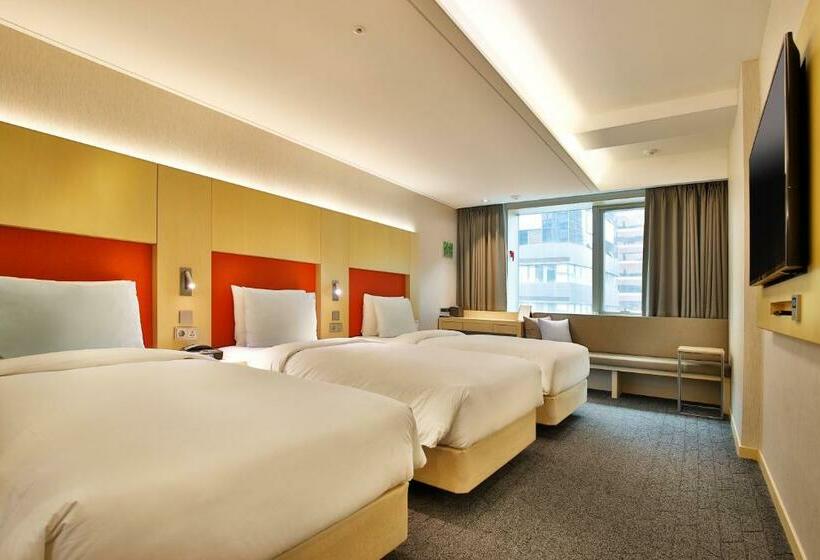 Quarto Triplo Estandar, Midcity Myeongdong