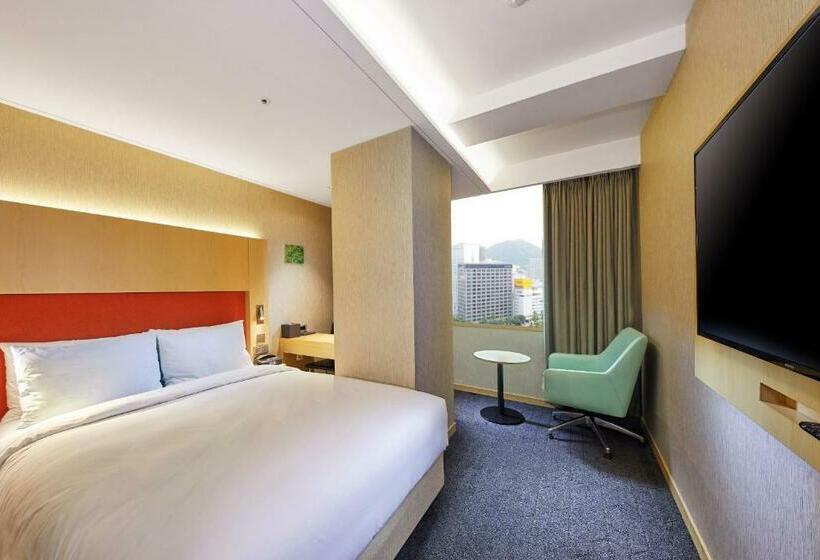 Quarto Estandar, Midcity Myeongdong