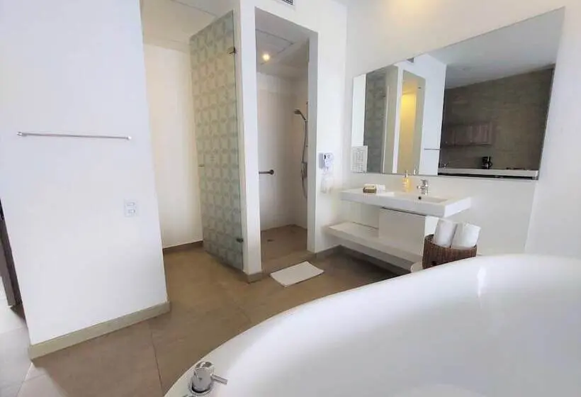 シティビュースイート, V Grand Hotel, A Member Of Radisson Individuals