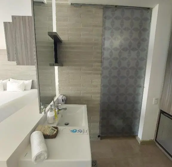 スタンダードスタジオ, V Grand Hotel, A Member Of Radisson Individuals