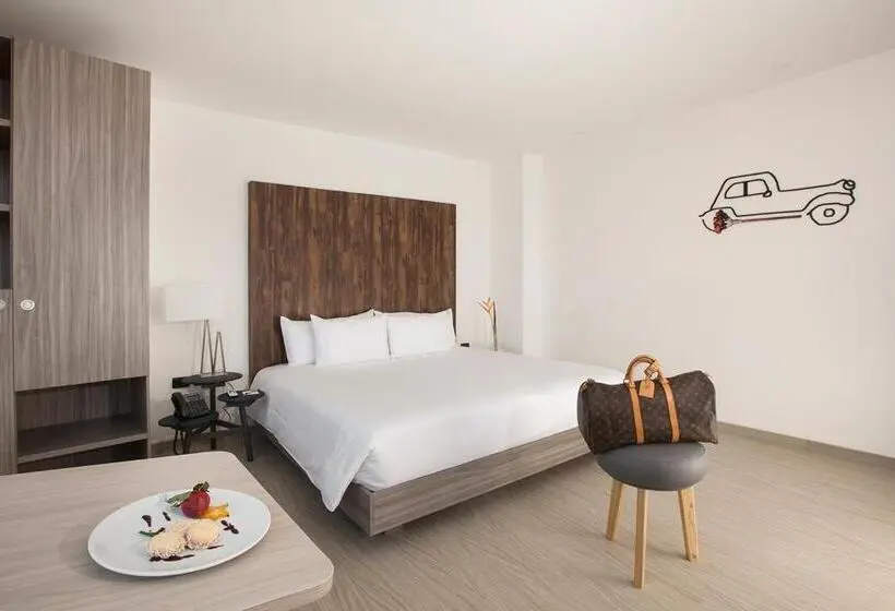 スタンダードスタジオ, V Grand Hotel, A Member Of Radisson Individuals