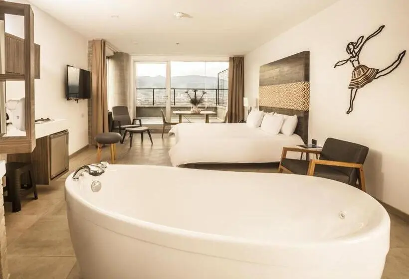 バルコニー付スイート, V Grand Hotel, A Member Of Radisson Individuals
