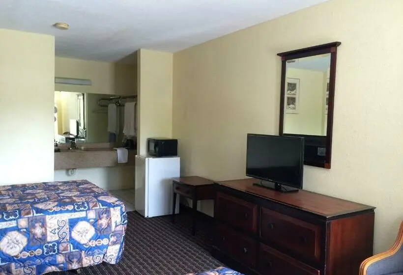 ２ダブルベッドのスタンダードルーム, Knights Inn Augusta At Deans Bridge Rd