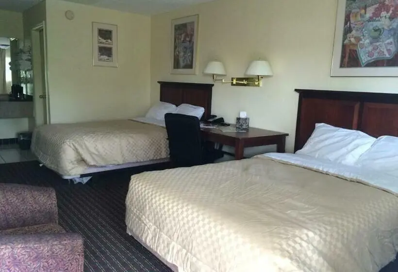 ２ダブルベッドのスタンダードルーム, Knights Inn Augusta At Deans Bridge Rd