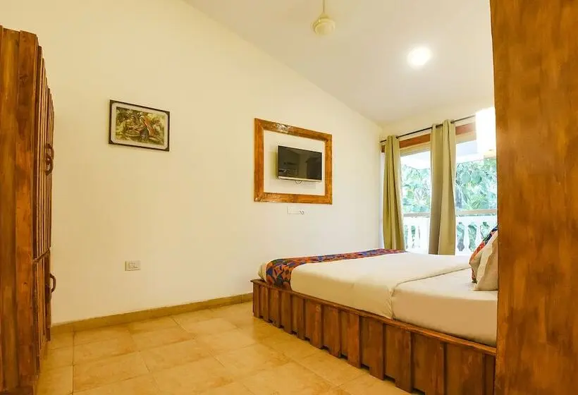 デラックスルーム, Fabhotel Grand Royal Palms