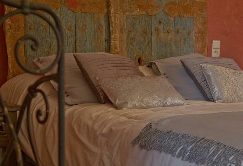 デラックススタジオ, Le Mas De La Prade