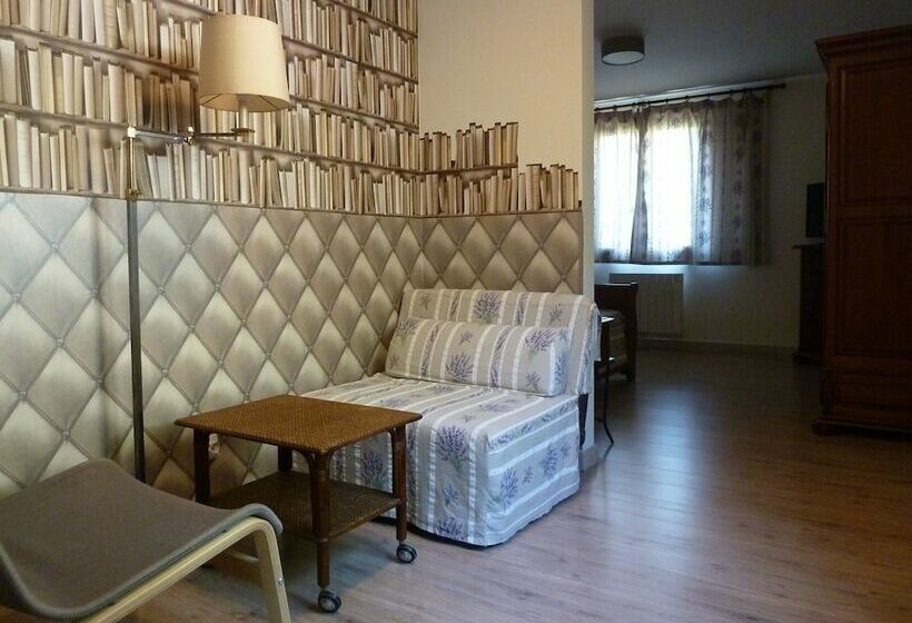 ガーデンビュースタンダードルーム, Le Mont D'olivine