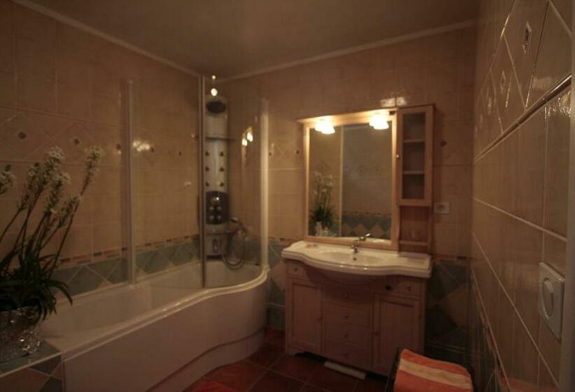 غرفة عائلية, Les Vallées Du Guyoult