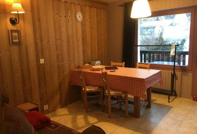 דירת חדר, Hôtel Et Appart'hôtel Restaurant L'adray