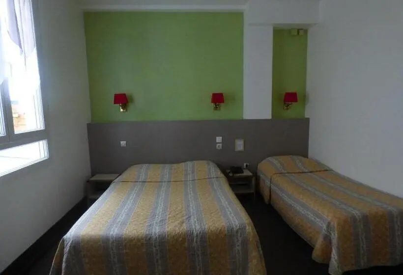Standard Kolmen Hengen Huone, Hôtel Lamartine  Parking Dauphine