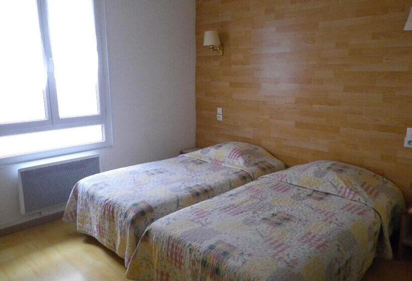 Номер Стандарт, Hôtel Lamartine  Parking Dauphine