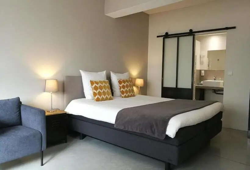 身障者適用キングサイズベッドルーム, L Observance Bed & Breakfast