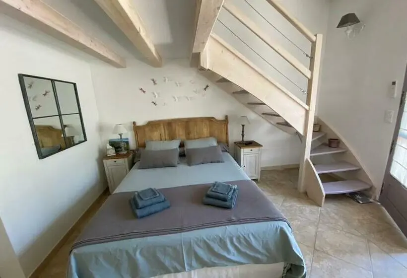 ガーデンビュースタンダードルーム, Mas De L'estello B&b