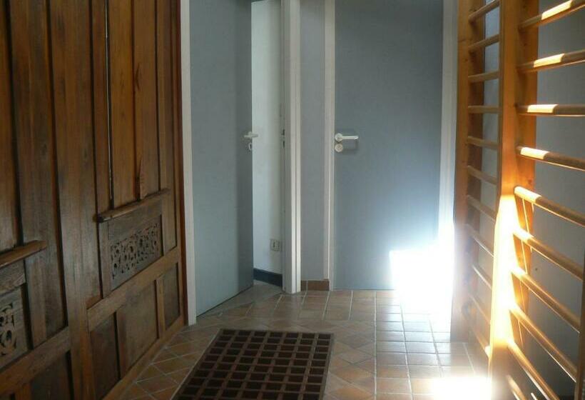 バス共有のスタンダードルーム, Chambres D Hôtes Le Petit Siam : Le Calme En Centre Ville