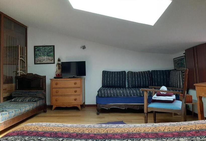 スタンダードトリプルルーム, Chambres D Hôtes Le Petit Siam : Le Calme En Centre Ville